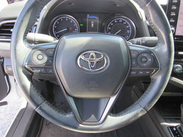 Photo of 2021 Super White Toyota Camry