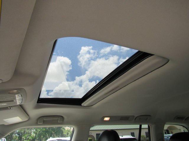 Photo of 2022 Hermosa Blue Pearl Nissan Armada