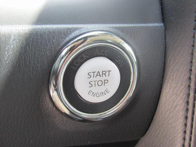 Photo of 2022 Hermosa Blue Pearl Nissan Armada