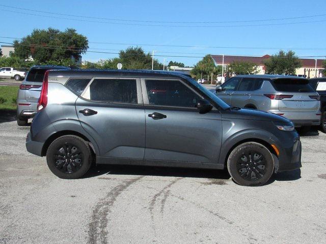 Photo of 2021 Gravity Gray Kia Soul