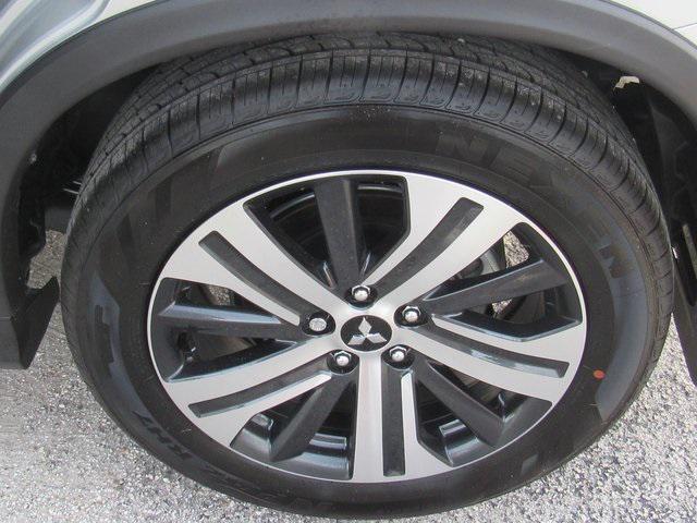 Photo of 2025 Alloy Silver Metallic Mitsubishi Outlander Sport