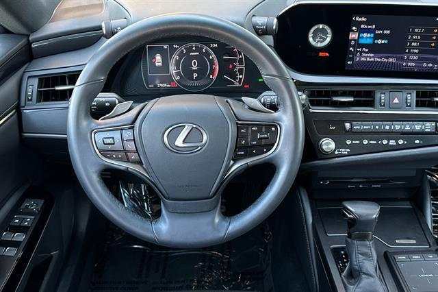 Photo of 2022 Cloudburst Gray Lexus ES 350