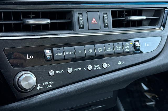 Photo of 2022 Cloudburst Gray Lexus ES 350