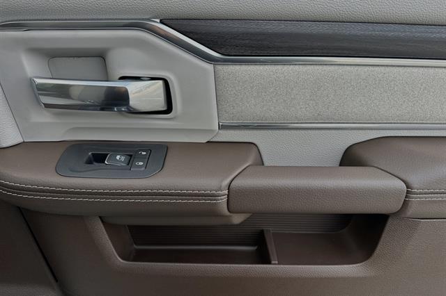 Photo of 2025 Bright White Clearcoat RAM 2500