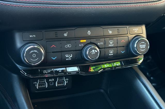 Photo of 2023 White Knuckle Dodge Durango