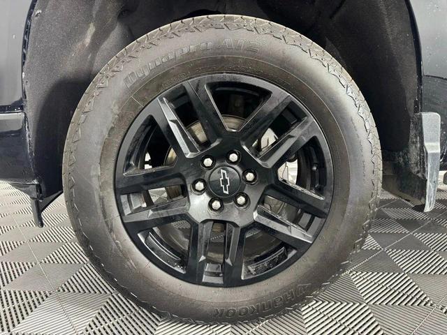 Photo of 2022 Black Chevrolet Silverado 1500