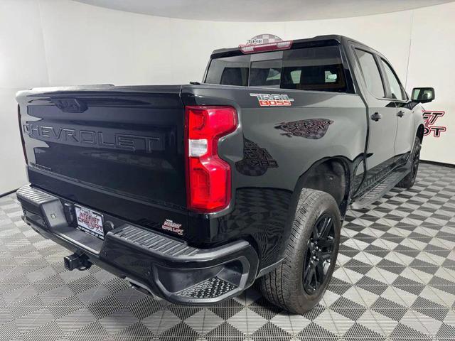 Photo of 2022 Black Chevrolet Silverado 1500