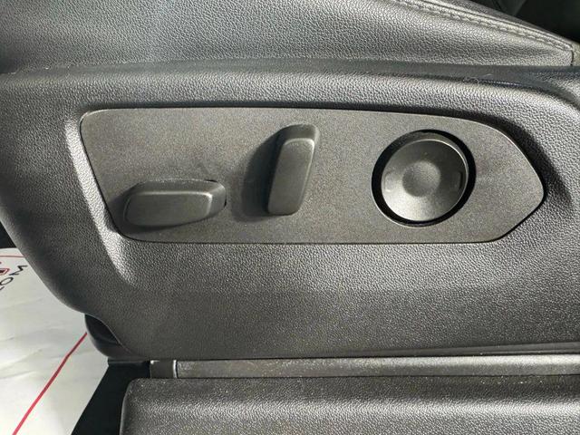 Photo of 2022 Black Chevrolet Silverado 1500