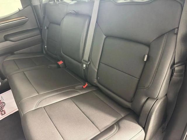Photo of 2022 Black Chevrolet Silverado 1500