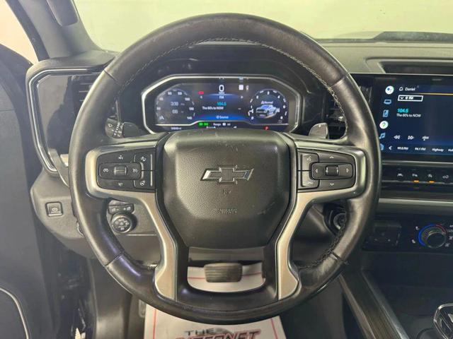 Photo of 2022 Black Chevrolet Silverado 1500