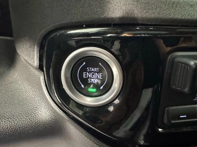 Photo of 2022 Black Chevrolet Silverado 1500