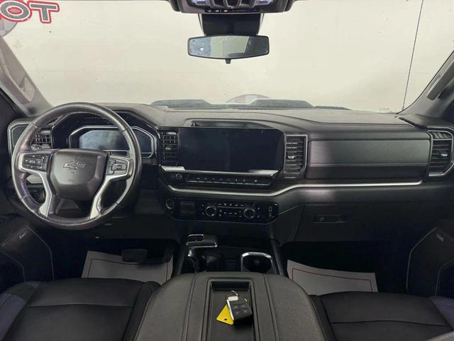 Photo of 2022 Black Chevrolet Silverado 1500