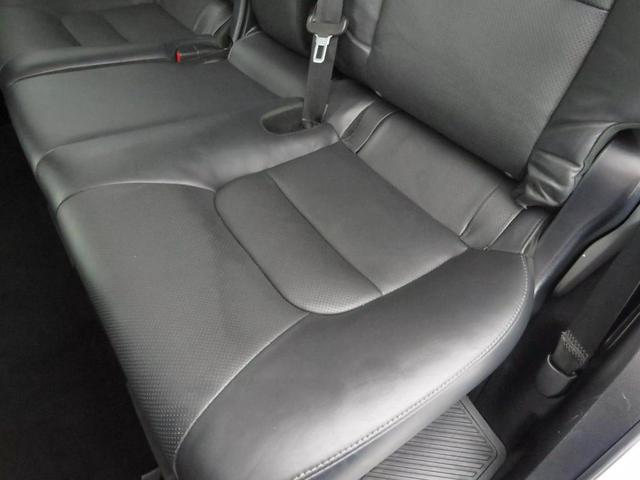 Photo of 2020 Silver Toyota Land Cruiser