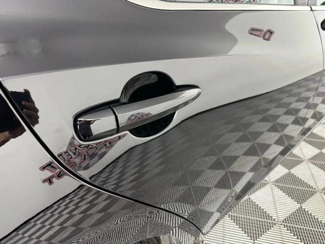 Photo of 2024 Super Black Nissan Sentra