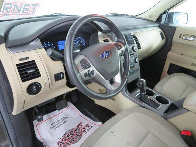 Photo of 2014 Mineral Gray Metallic Ford Flex