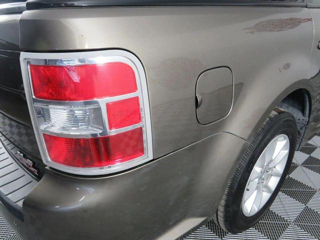 Photo of 2014 Mineral Gray Metallic Ford Flex