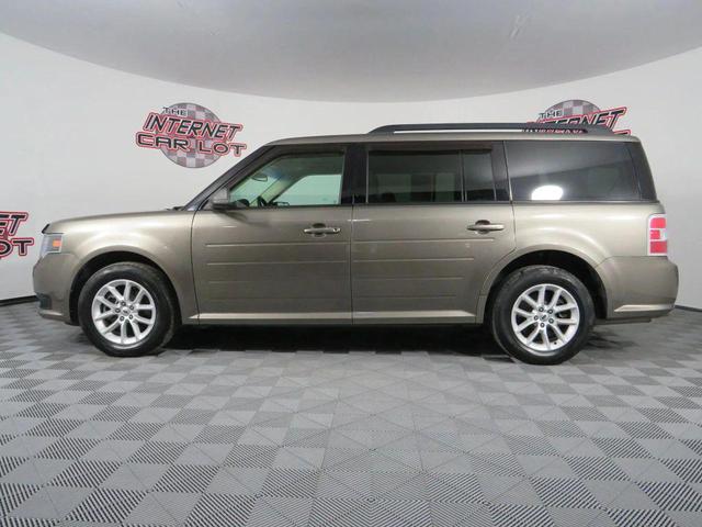 Photo of 2014 Mineral Gray Metallic Ford Flex