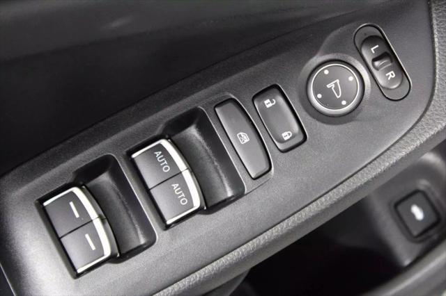 Photo of 2020 Lunar Silver Metallic Honda Accord