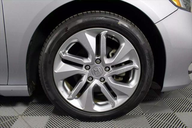Photo of 2020 Lunar Silver Metallic Honda Accord