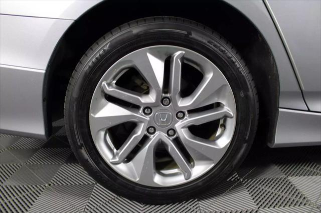 Photo of 2020 Lunar Silver Metallic Honda Accord