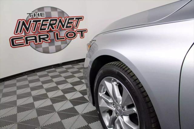 Photo of 2020 Lunar Silver Metallic Honda Accord