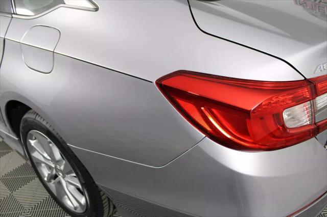 Photo of 2020 Lunar Silver Metallic Honda Accord
