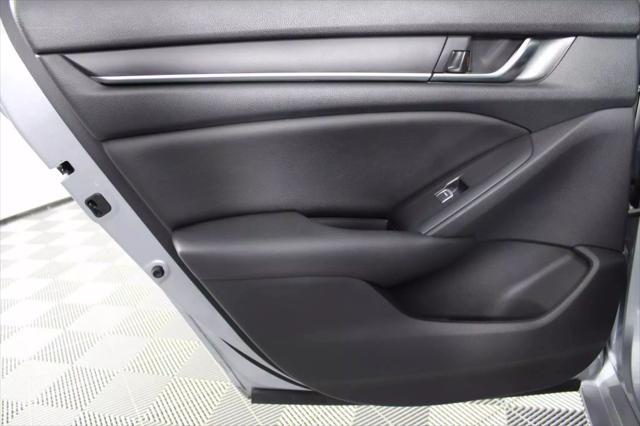 Photo of 2020 Lunar Silver Metallic Honda Accord