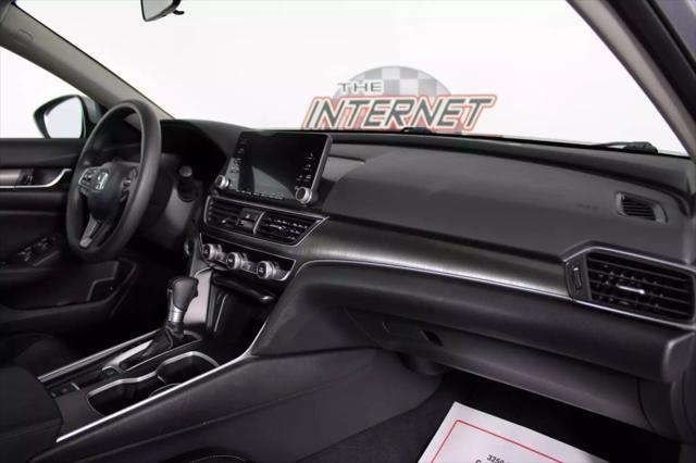 Photo of 2020 Lunar Silver Metallic Honda Accord
