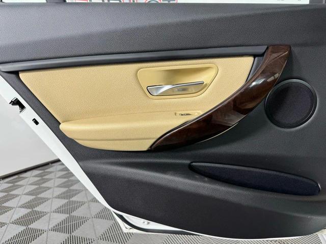 Photo of 2018 White BMW 320