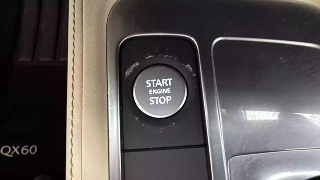 Photo of 2024 Mineral Black INFINITI QX60
