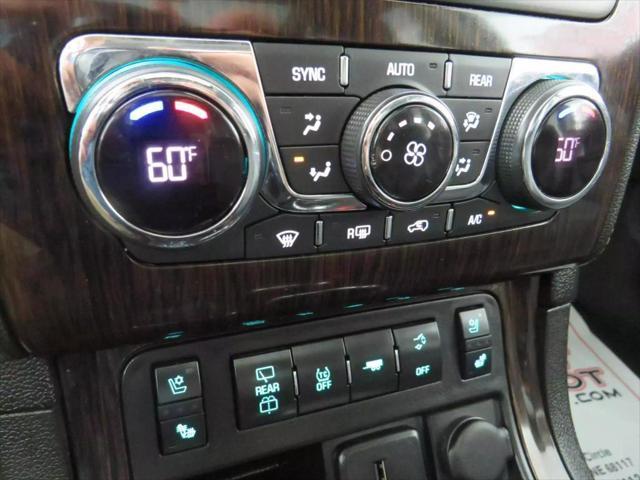 Photo of 2017 White Chevrolet Traverse