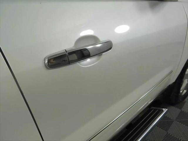 Photo of 2017 White Chevrolet Traverse