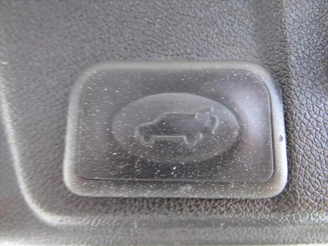 Photo of 2017 White Chevrolet Traverse