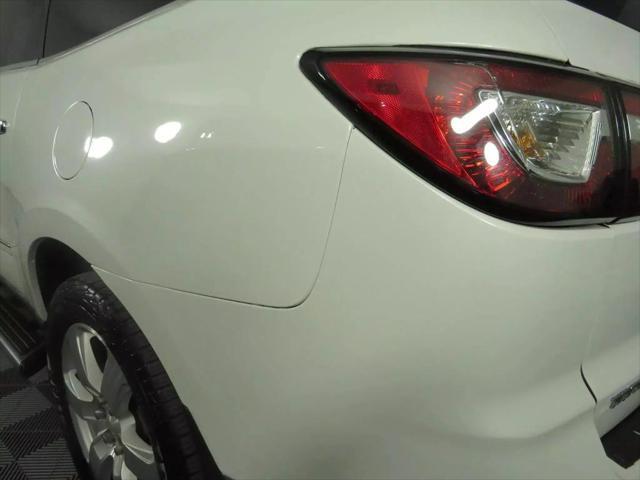 Photo of 2017 White Chevrolet Traverse