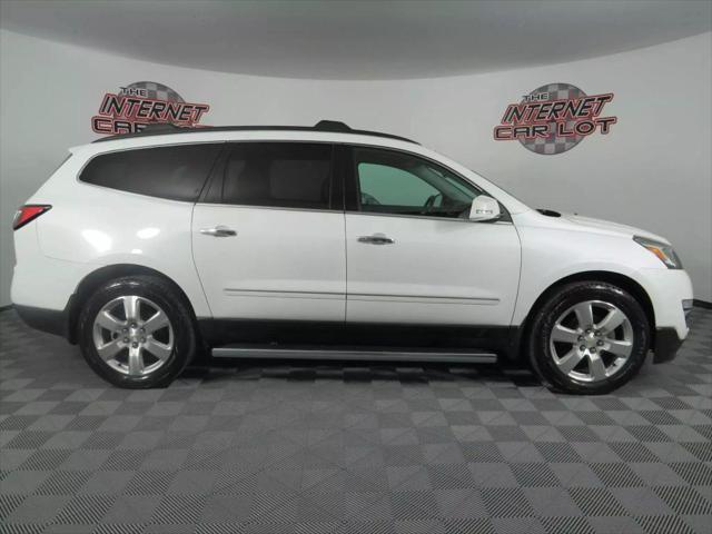 Photo of 2017 White Chevrolet Traverse