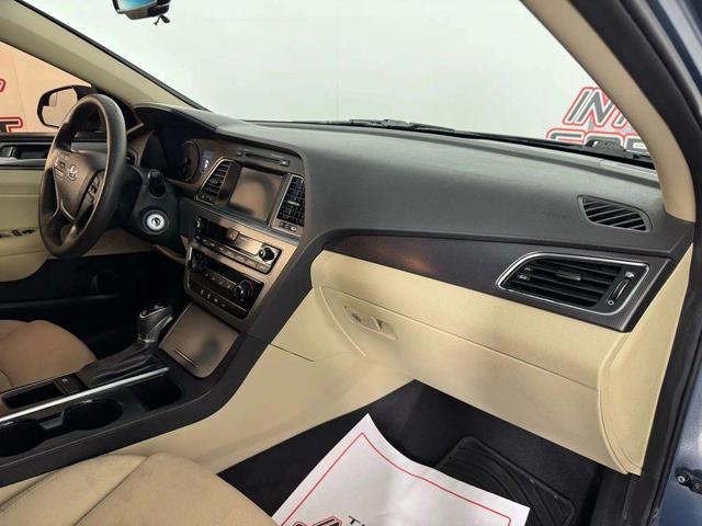 Photo of 2017 Blue Hyundai SONATA
