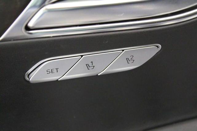 Photo of 2023 Blue Genesis GV80
