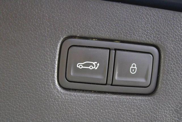 Photo of 2023 Blue Genesis GV80