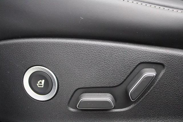 Photo of 2023 Blue Genesis GV80