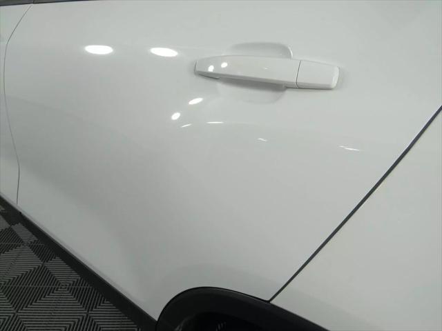 Photo of 2020 Summit White Chevrolet Trax