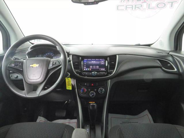 Photo of 2020 Summit White Chevrolet Trax