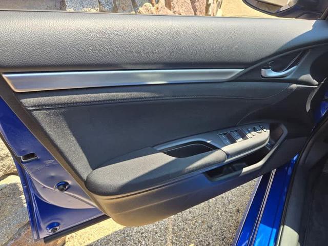 Photo of 2020 Blue Honda Civic
