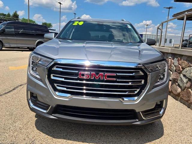 Photo of 2024 Sterling Metallic GMC Terrain