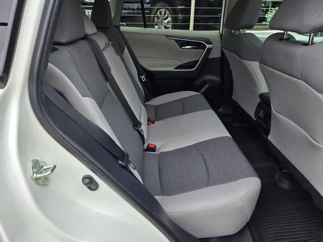Photo of 2022 White Toyota RAV4