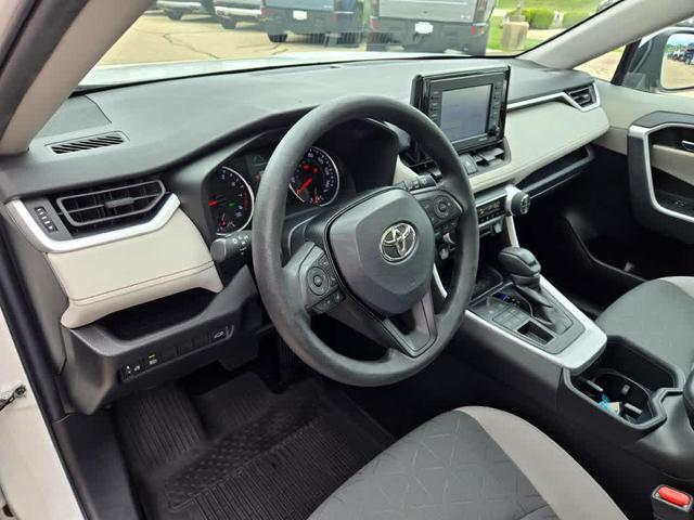 Photo of 2022 White Toyota RAV4