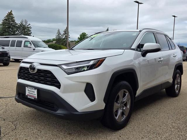Photo of 2022 White Toyota RAV4