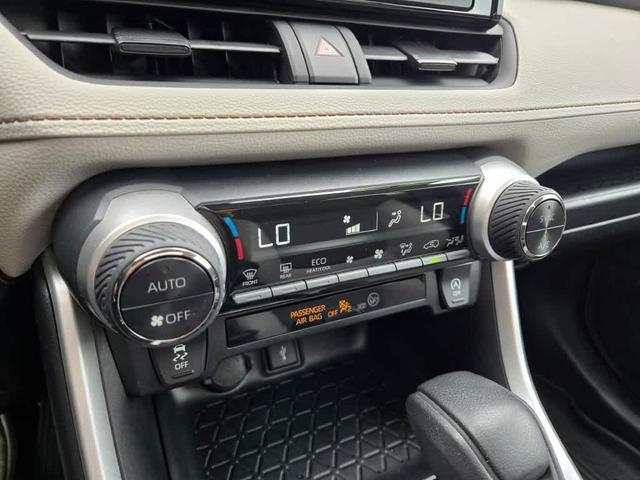 Photo of 2022 White Toyota RAV4