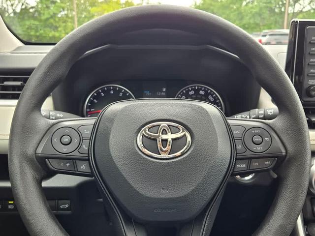 Photo of 2022 White Toyota RAV4