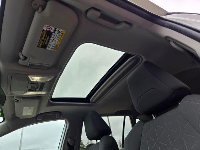 Photo of 2022 White Toyota RAV4