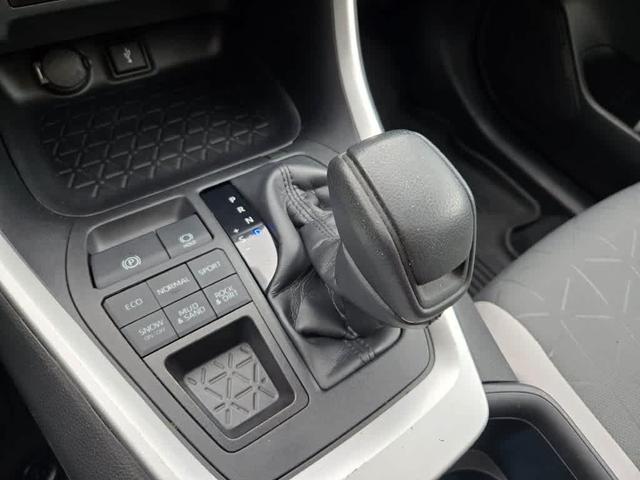 Photo of 2022 White Toyota RAV4